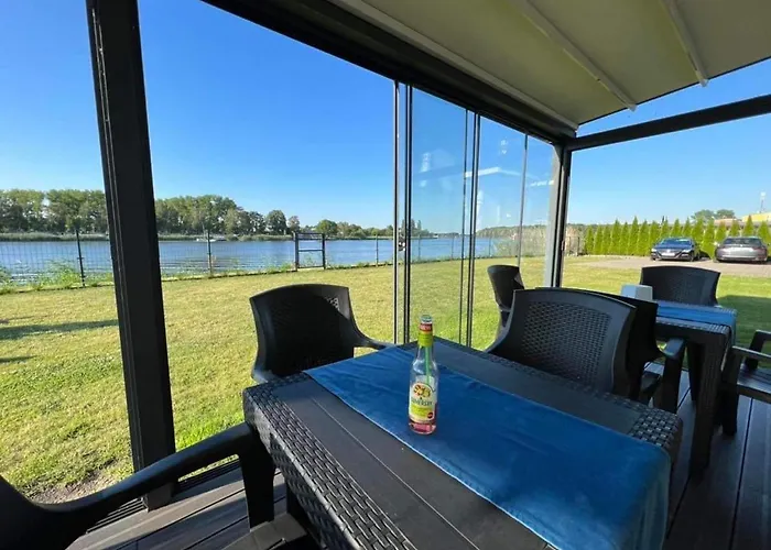 Aura Mare ホリデーパーク *